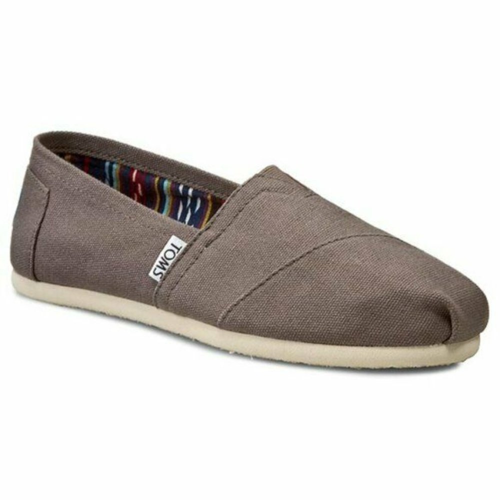 NWT TOMS Women's Classic Canvas